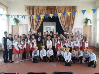 До Дня захисника України у Кам’янському організували арт-майданчик